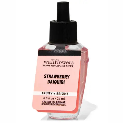 Bath & Body Works Strawberry Poundcake Wallflower Refill