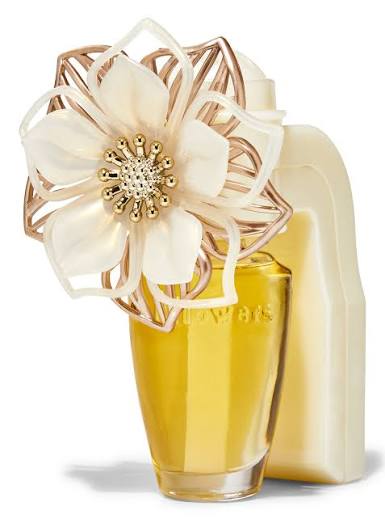 Bath & Body works Blossom wall plug
