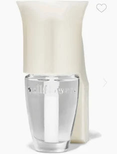 Bath & Body works White Flare wall plug