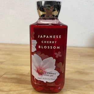 Bath & Body works Japanese cherry blossom shower gel