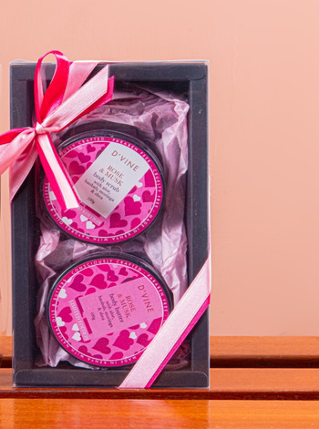 Rose Musk Gift Set (Body Butter, Scrub 100g)